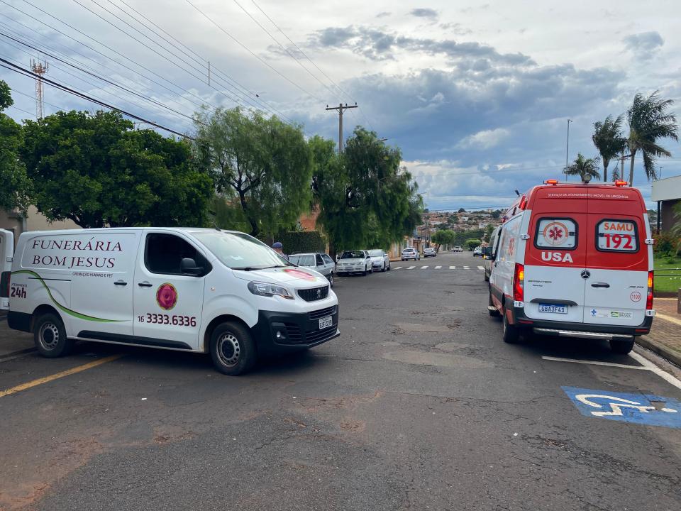 Foto 2 de 4 — Polícia encontra corpo em estado de decomposição em casa no Jardim Arangá